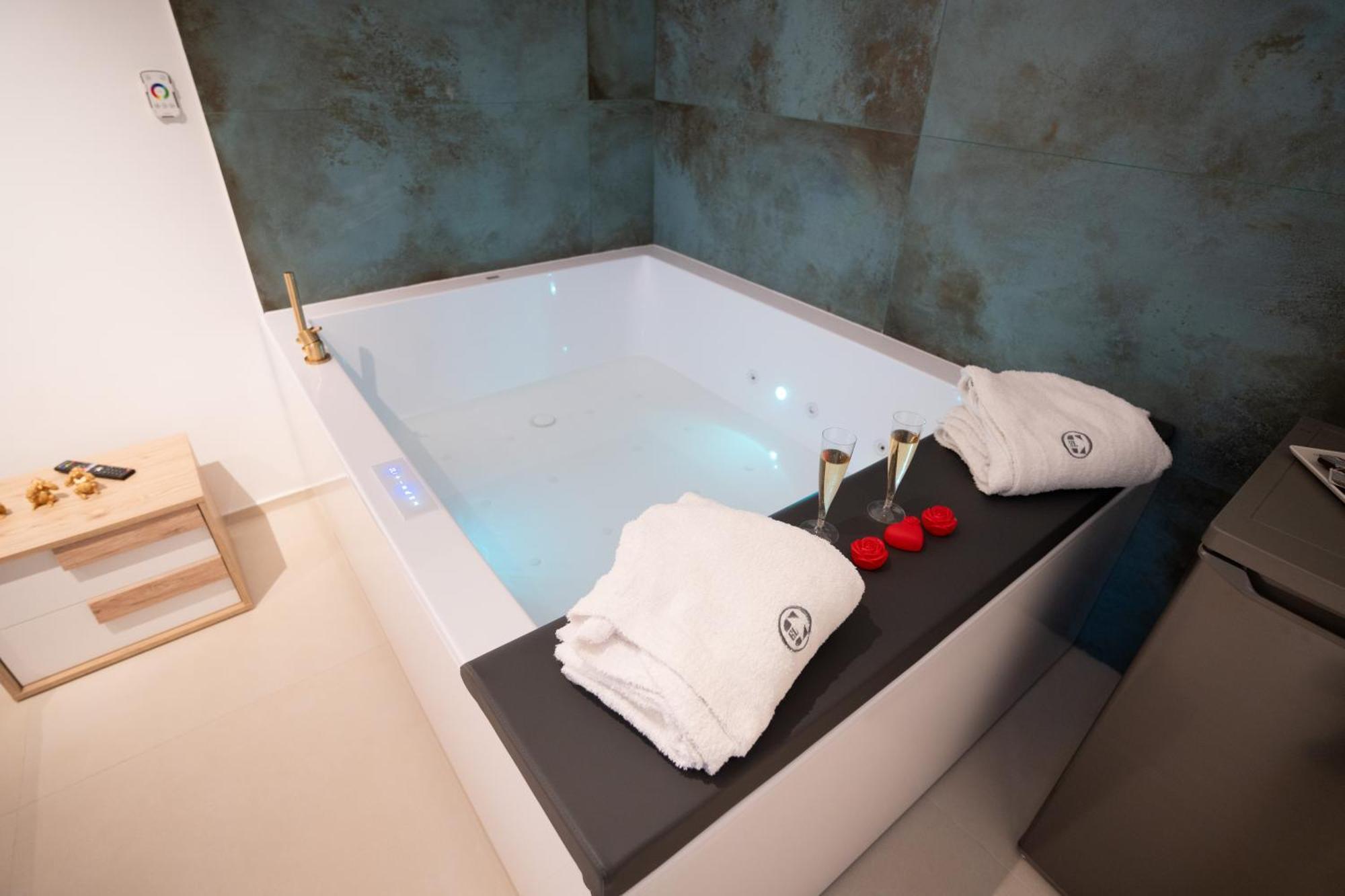 Suite Dreams Luxury Giovinazzo Eksteriør billede