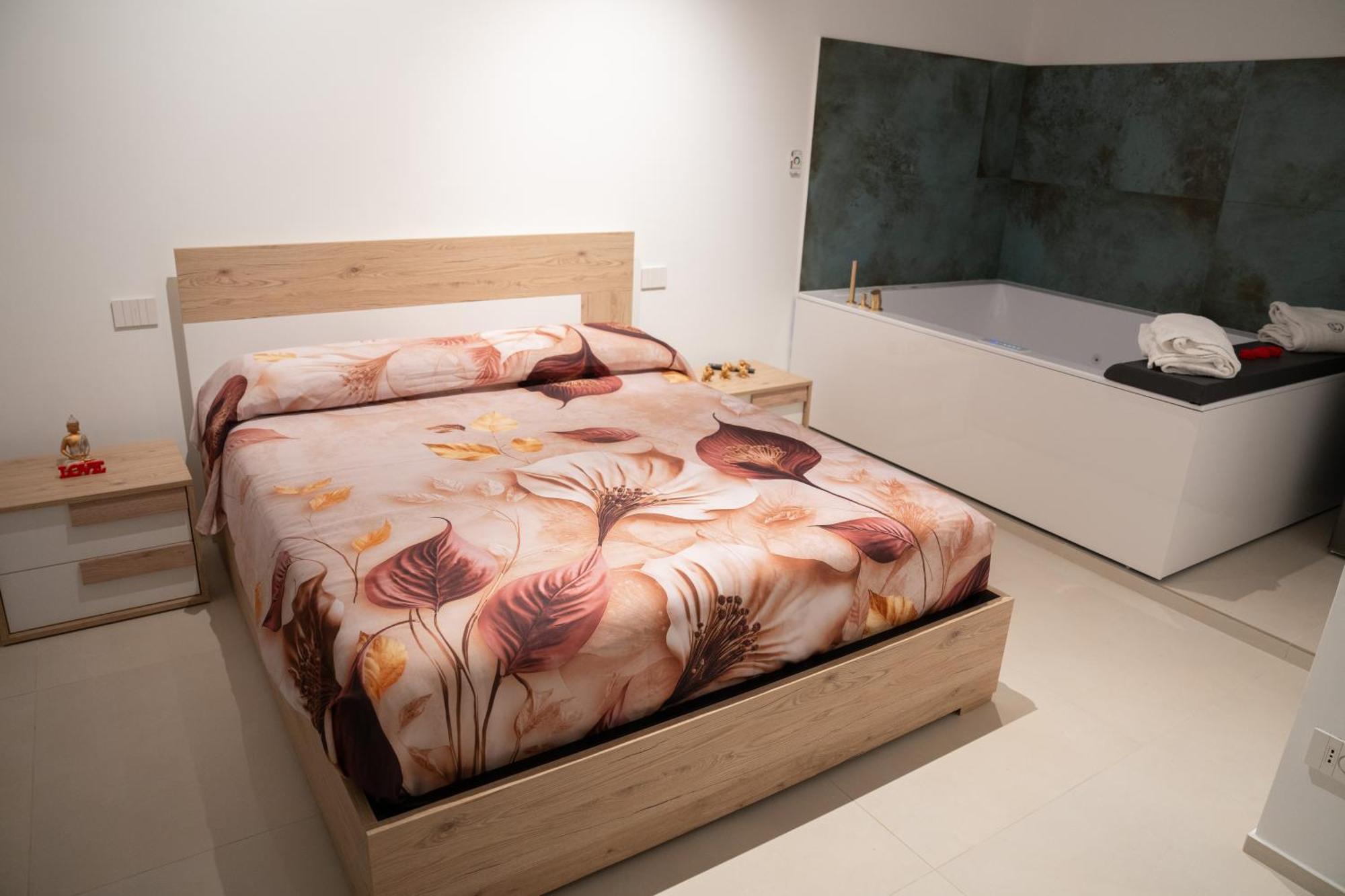 Suite Dreams Luxury Giovinazzo Eksteriør billede